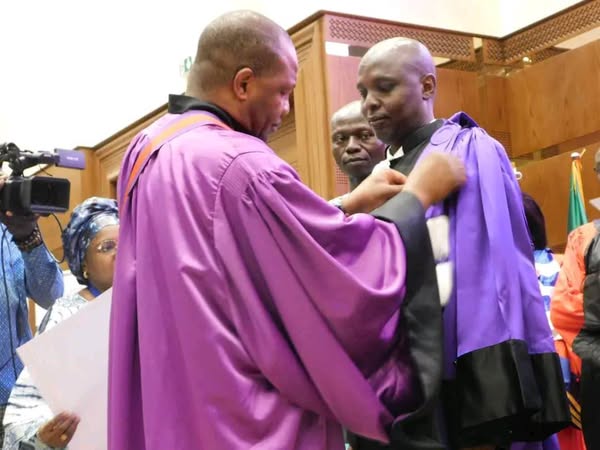 Université de N'Djaména à l'honneur : Le Pr Mahamat Saleh Daoussa Haggar promu Professeur Titulaire et décoré par le CAMES