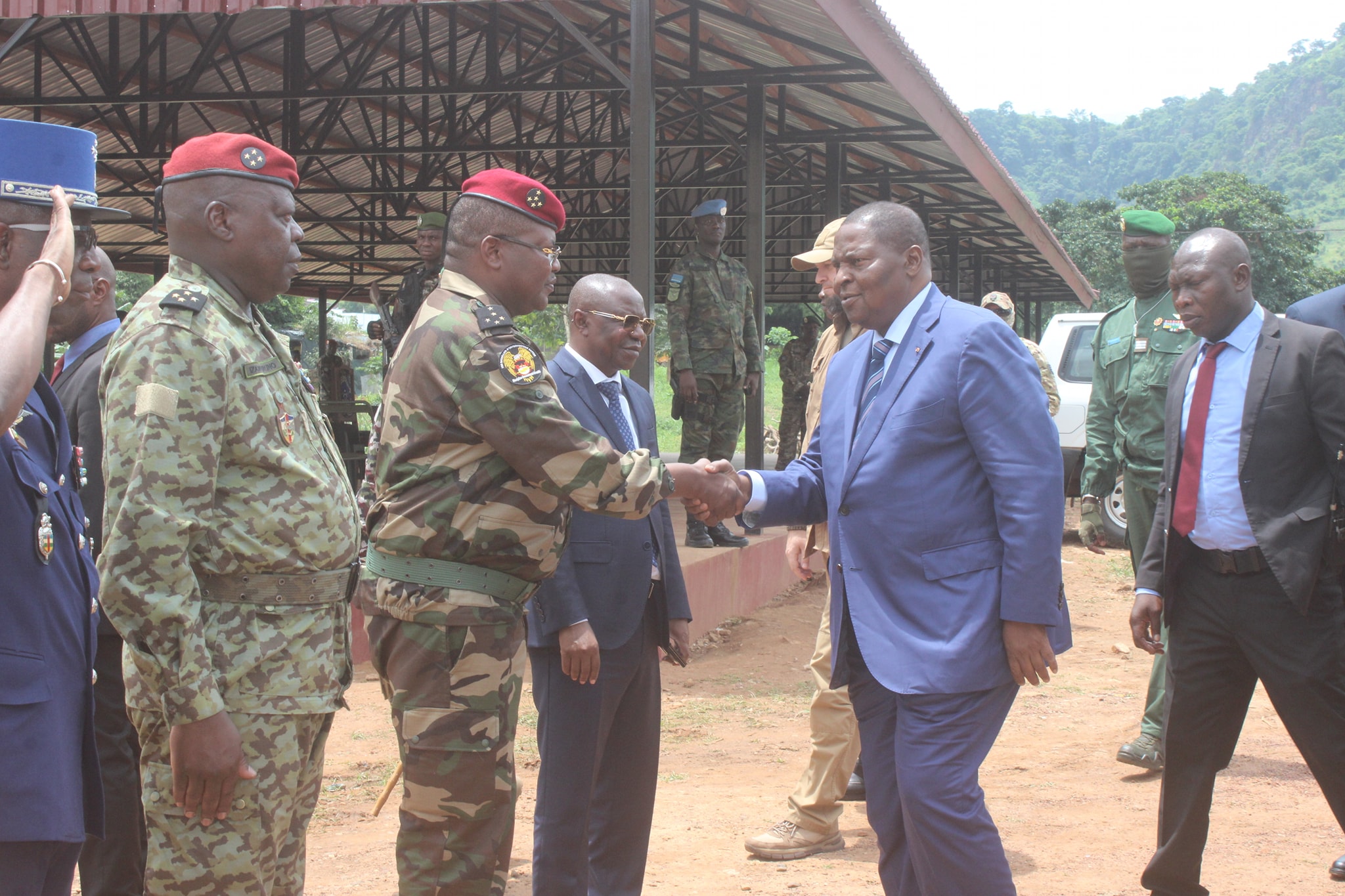 RCA : le président de la République aussi proche de son Armée