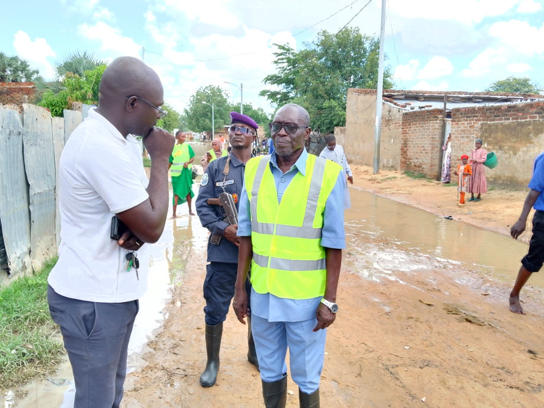 Tchad : Le maire du 9ème arrondissement constate les dégâts des inondations après les dernières pluies