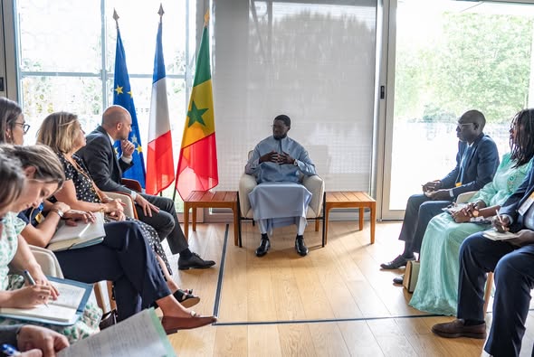 Sénégal : Le Président Faye multiplie les rencontres économiques à Paris