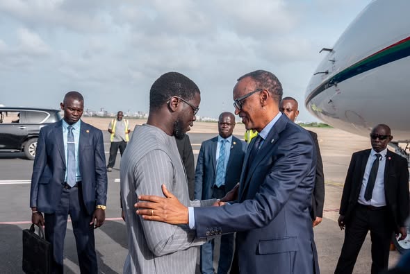 Sénégal : Le Président Paul Kagame accueilli à Dakar