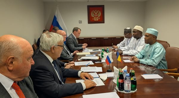 Tchad / Russie : Le Ministre d'État des Affaires Étrangères s'entretient avec Sergueï Lavrov