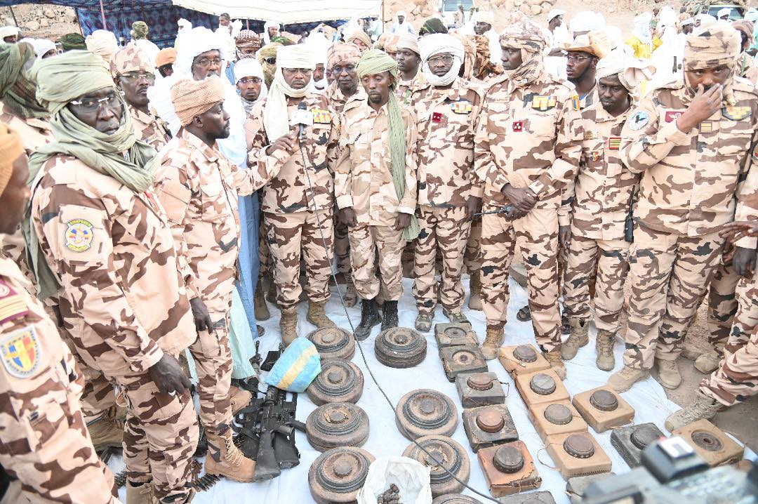 Tchad : Le CEMGA en mission de paix à Modra, Difa al Watan dépose ses armes