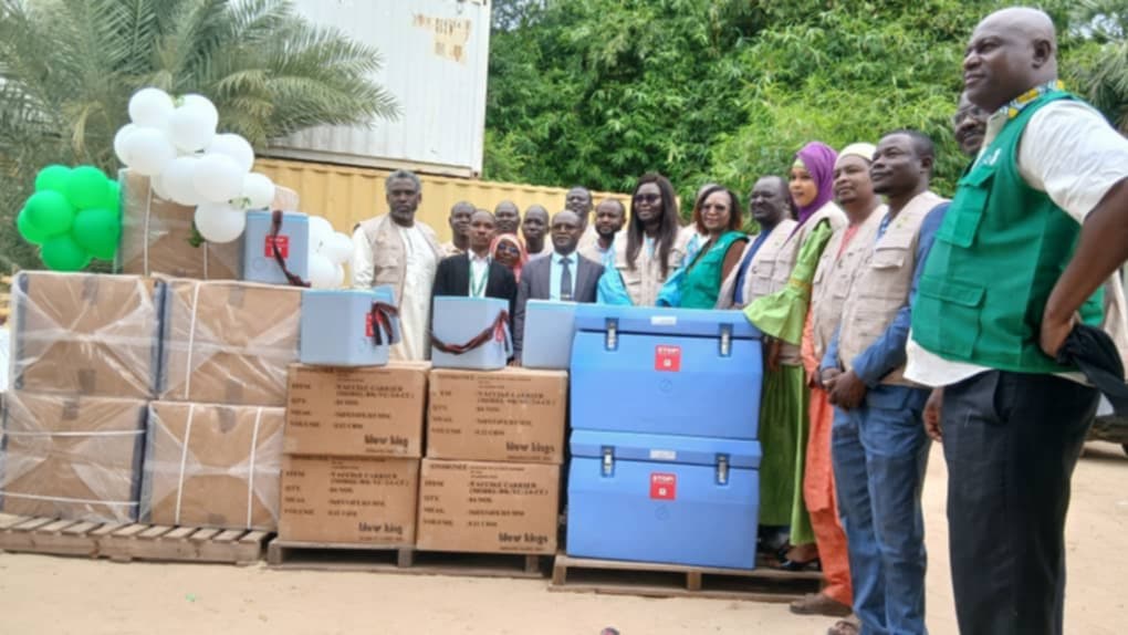 Tchad : le ministère de la Santé réceptionne un lot d’équipements de chaîne de froid offert par Africa CDC