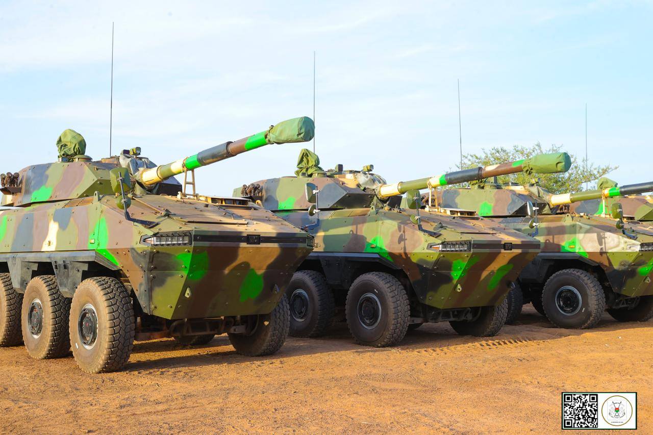 Burkina : le chef de l’Etat renforce les capacités opérationnelles de l’Armée