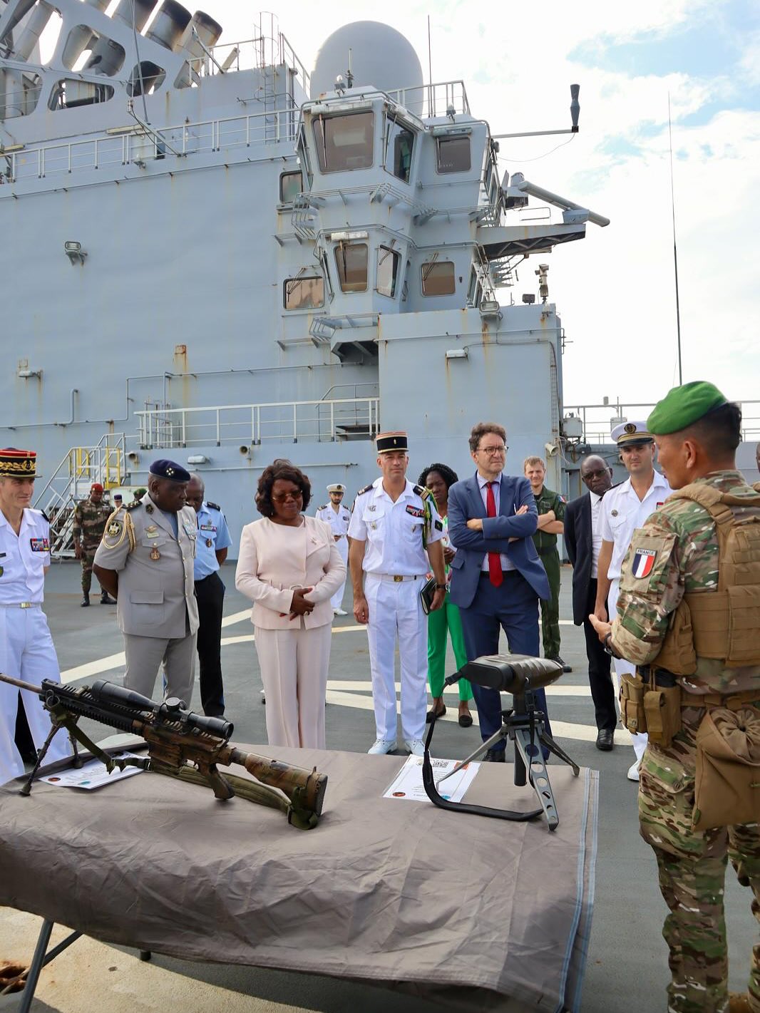 France - Gabon : Salon capacitaire à bord du PHA Tonnerre