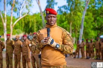 Burkina : Le Président Traoré rend un vibrant hommage aux Forces Armées Nationales (FAN)