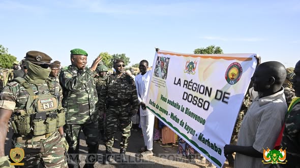 Niger : Accueil chaleureux du Général Tiani dans la Région de Dosso