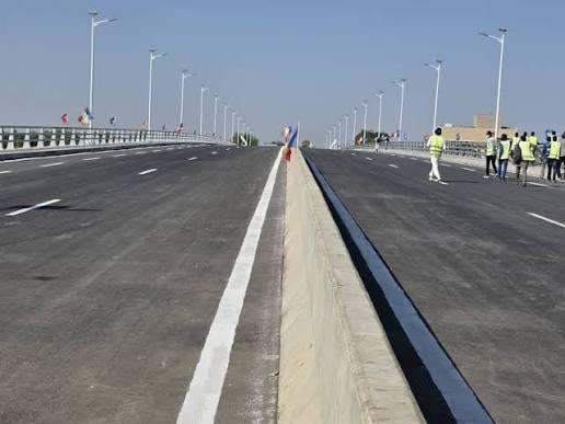 Pont de la Refondation : l’absence de ralentisseurs, un risque d’accident à l’approche des fêtes