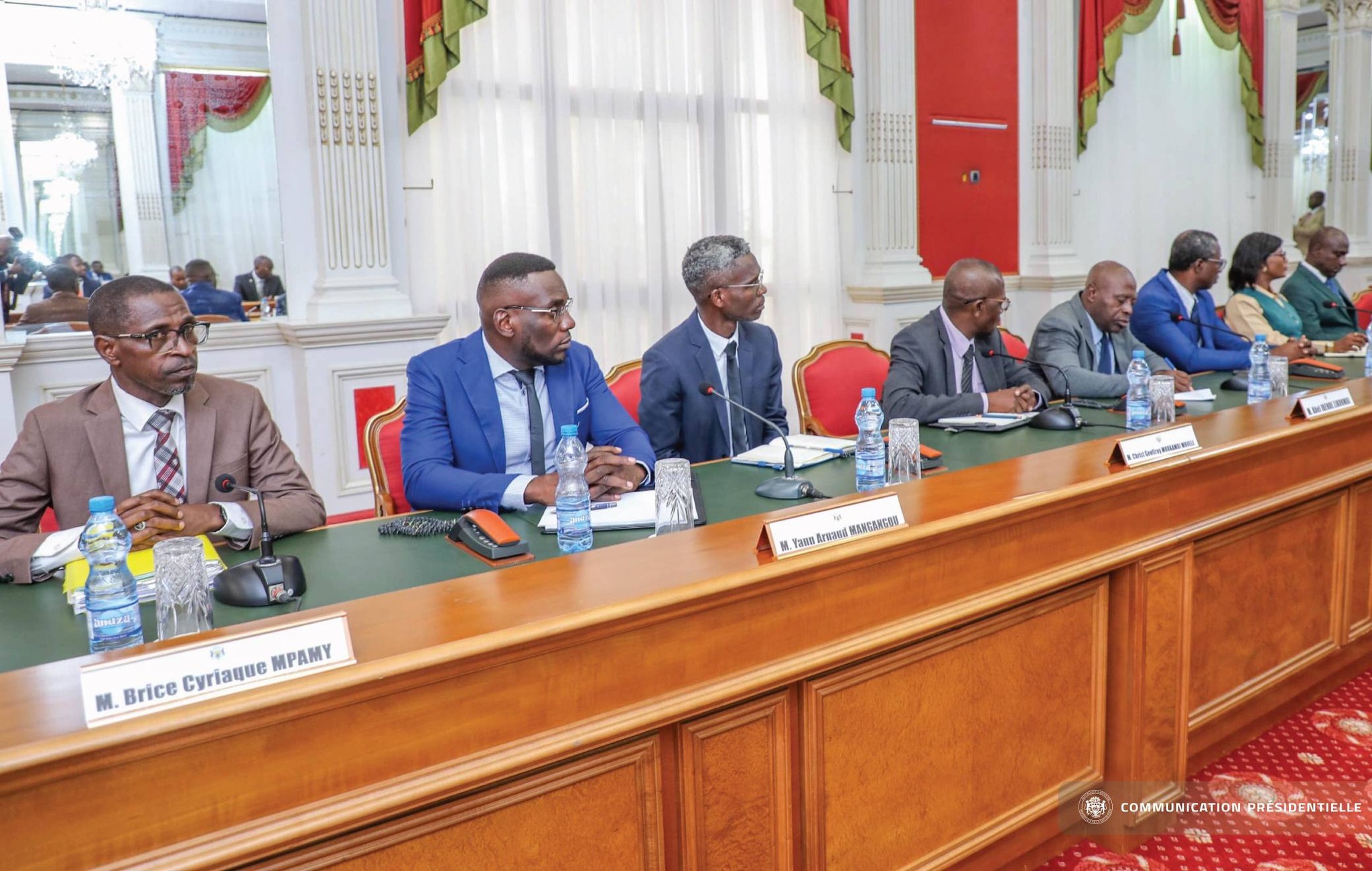 Gabon : le chef de l’État reçoit les syndicats du ministère du Pétrole et du Gaz