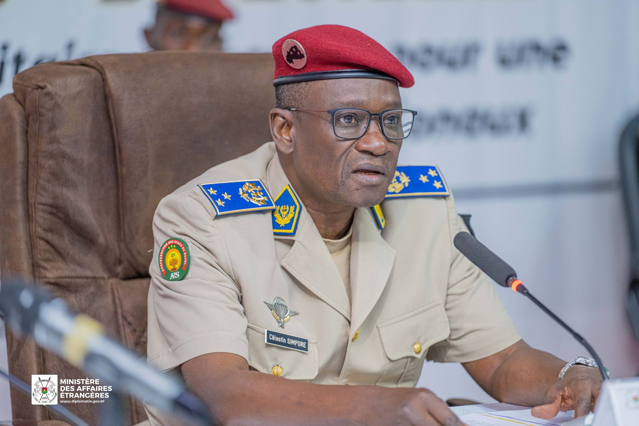 Burkina Faso : premières Journées de dialogue Défense-Sécurité-Finances–Diplomatie