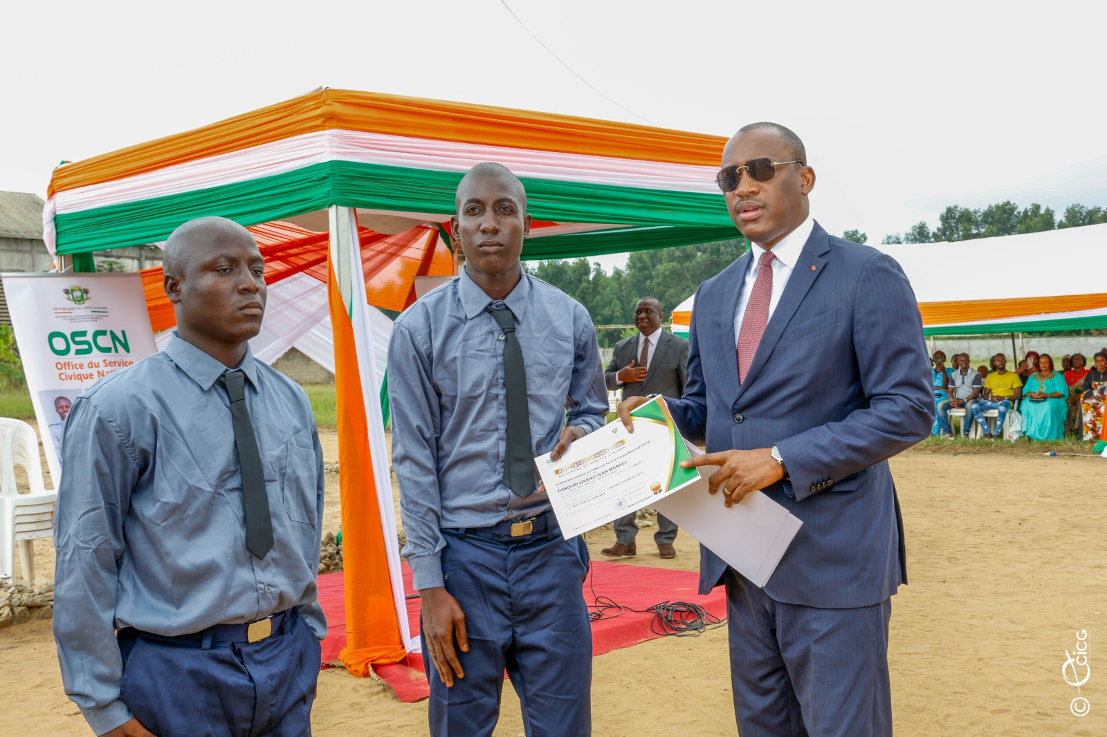 Côte d’Ivoire : le ministre Mamdou Touré exhorte les parents à poursuivre l’encadrement des jeunes après la formation