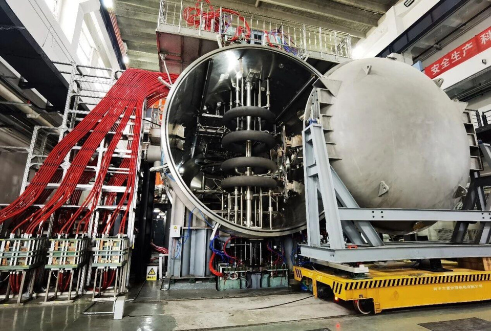 Photo shows a space plasma environment simulation and research system at the Space Environment Simulation and Research Infrastructure. (Photo/Li Liyun)