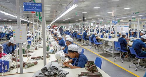 Unité industrielle du parc textile de la zone économique spéciale de Glo-Dgigbé (GDIZ).