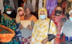Tchad : la mère des triplés reçoit la visite et l'assistance de militantes associatives