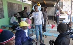 Tchad : Noël avec les enfants de la rue, la Compagnie Hadre Dounia fait un geste