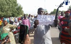 Tchad : Les retraités bloquent l'accès à la Caisse Nationale des Retraites et réclament leurs droits