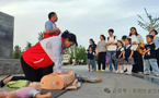 Chinese couple runs 'first-aid stall' for eight years to teach life-saving skills