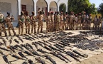 Présentation d'armes de guerre et de présumés coupeurs de route au Salamat