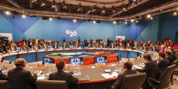 Il faut renforcer le dialogue et la coopération et améliorer la gouvernance économique