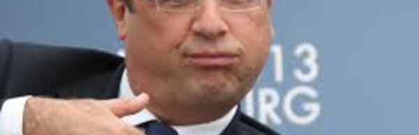 Hollande s'applique la déchéance politique