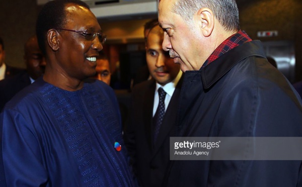 Idriss Déby félicite Erdogan après le référendum constitutionnel en Turquie
