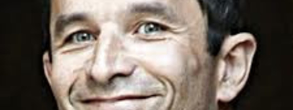 France: "Abattre le front national en votant pour Emmanuel Macron", a souligné Hamon 