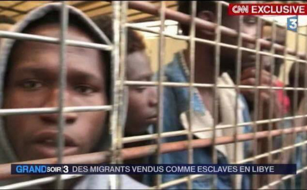 Rassemblement à Paris contre l'esclavage en Libye