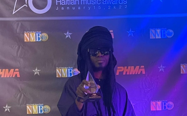 PHMA : l’artiste tchadien Afrotronix remporte un prix de l’artiste international de l’année