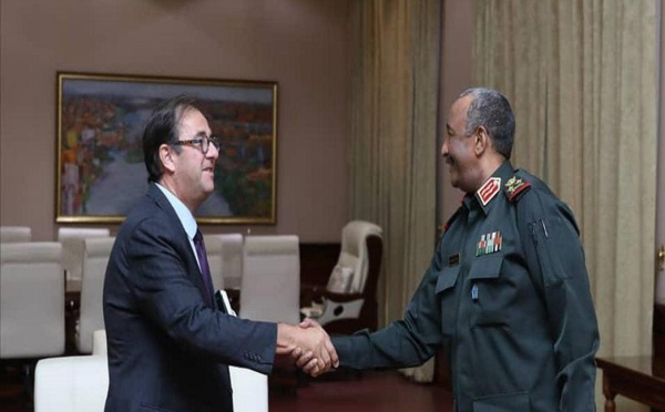 Crise tchadienne : Macron dépêche un émissaire au Soudan