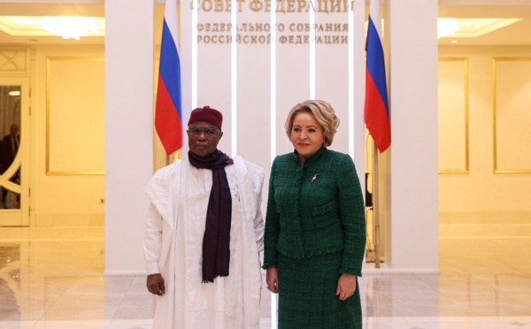 OCI : le secrétaire général de multiplie les échanges avec des officiels en Russie