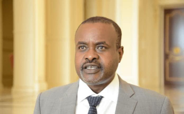 Pr. Choua Ouchemi intègre l’Académie nationale de chirurgie en France