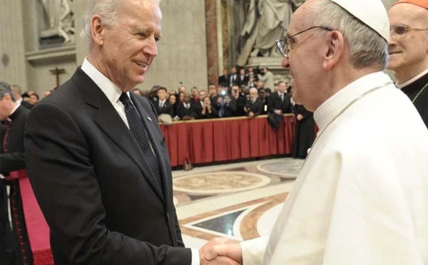 Conflit dans le monde : Appel téléphonique entre le Pape et Joe Biden
