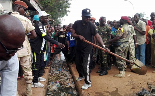 Le premier ministre Sarandji , technicien de surface?