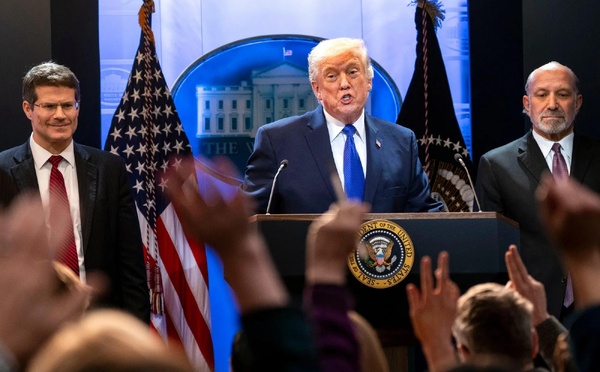 Etats-Unis : de nouveaux droits de douane à l'importation, Trump reconstruit son programme commercial