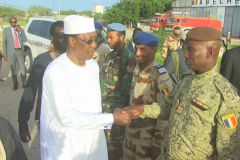 visite du président tchadienn Idriss Déby à Abéché