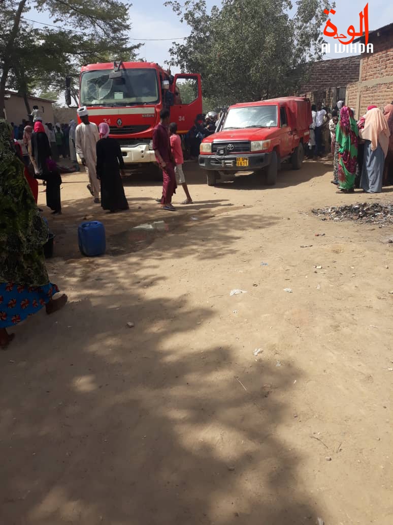 Tchad : un incendie provoque d'importants dégâts à N'Djamena, au quartier N'Djari, le 22 février 2019.