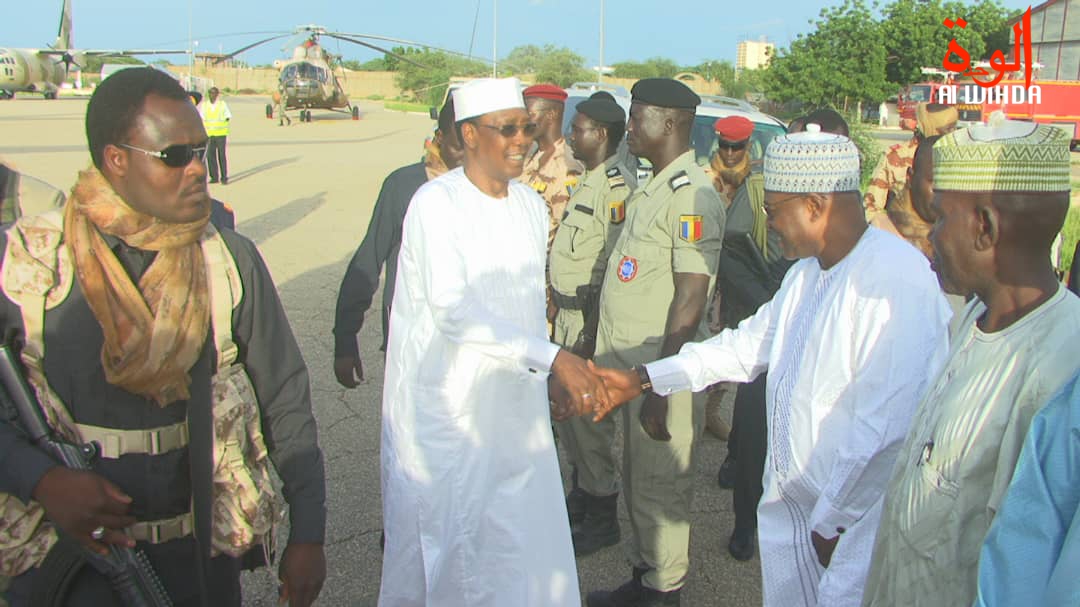 visite du président tchadienn Idriss Déby à Abéché