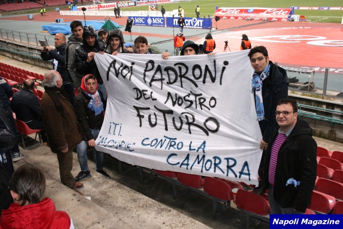 Vaincre l’histoire ? Du changement politique dans la Naples contemporaine