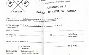 Un formulaire de demande de carte d'identité corse