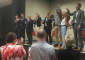 Une autre voie se dessine, à gauche Une autre voie se dessine, à gauche