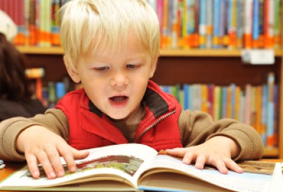 Plaisir de lire des tout-petits : à LOUVIERS, c'est fini ! Plaisir de lire des tout-petits : à LOUVIERS, c'est fini !