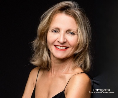Dr Sylvie COLOMBANI-CLAUDEL, Présidente d'Hypnose 33, Coordinatrice du DIU Hypnose médicale clinique et thérapeutique de Bordeaux. Dr Sylvie COLOMBANI-CLAUDEL, Présidente d'Hypnose 33, Coordinatrice du DIU Hypnose médicale clinique et thérapeutique de Bordeaux.