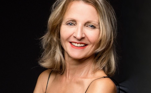 Dr Sylvie COLOMBANI-CLAUDEL, Présidente d'Hypnose 33, Coordinatrice du DIU Hypnose médicale clinique et thérapeutique de Bordeaux.