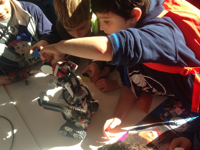 RobotiCamp primé au Global Junior Challenge RobotiCamp primé au Global Junior Challenge