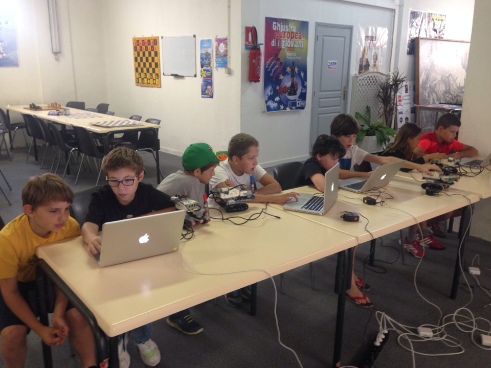 Un atelier de robotique comme les autres