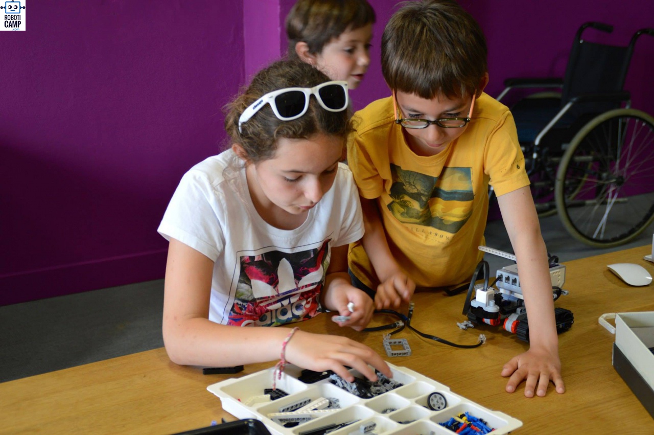 10317645_10152455949699288_9045376385029594666_o 10317645_10152455949699288_9045376385029594666_o