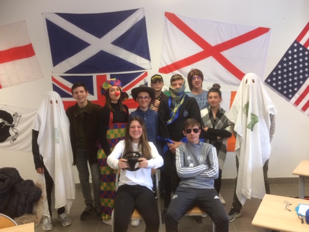 Una pezza di teatru scritta da a scola di 4B