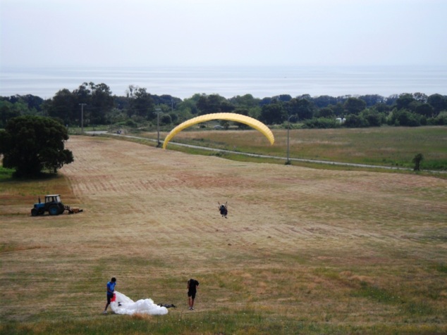 Scuperta di l'attività parapendita