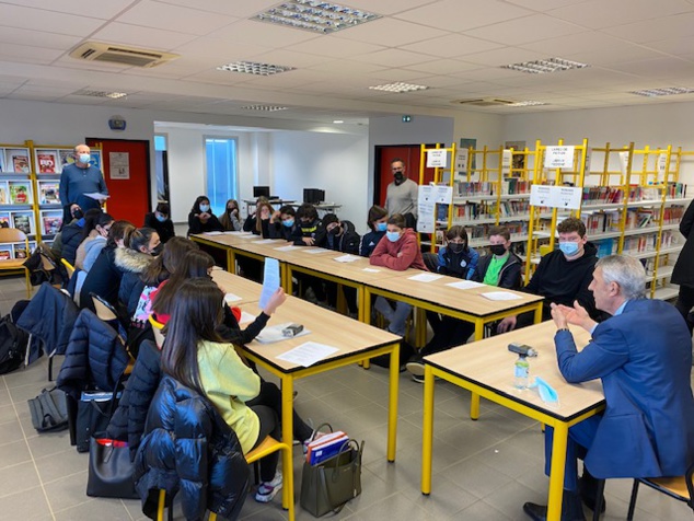 U deputatu Michele Castellani era l'invitatu di u cullegiu